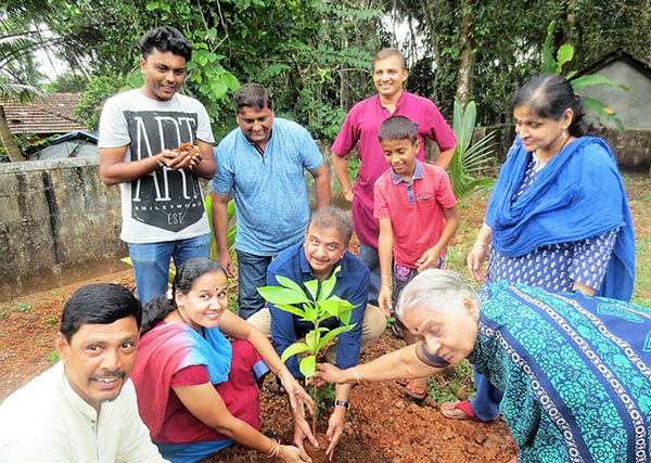 ಗಿಡ ನೆಡುವುದು ಪರಿಸರದ ಋಣ ತೀರಿಸುವ ಕೆಲಸ: ಜಯಂತ ಕಾಯ್ಕಿಣಿ